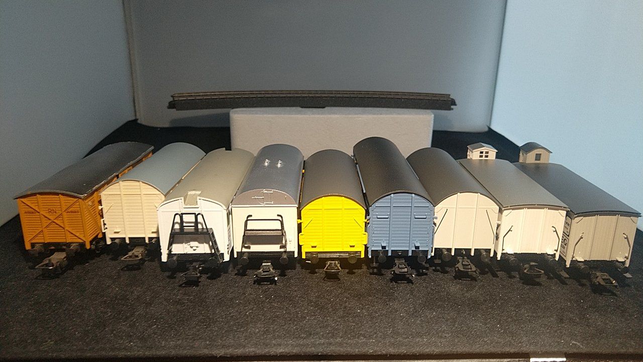 Modellini di ferrovie: Güterwagen Diverse 9 Stück – Usato da Uster venduto da Regenwurm61 5