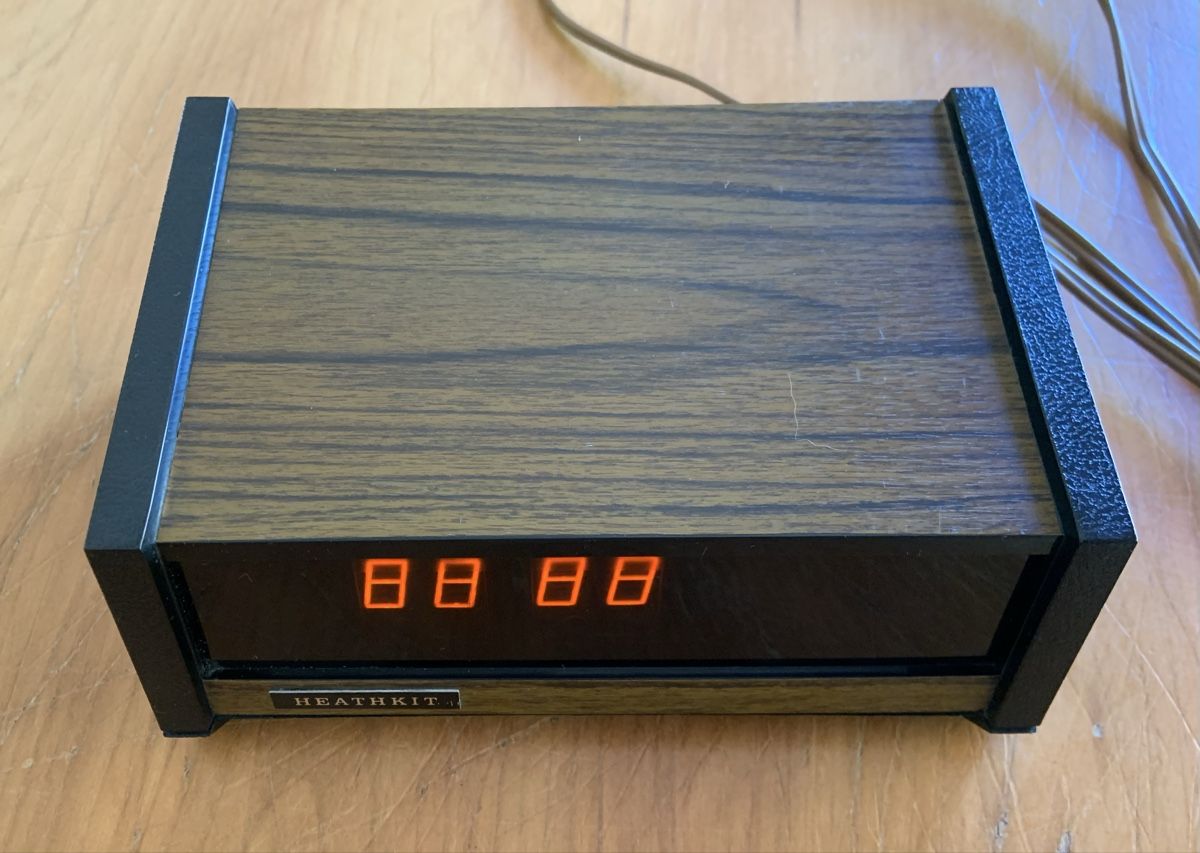 Sveglie: Digitaluhr Heathkit GC-1005 – Usato da Riehen venduto da 4dog