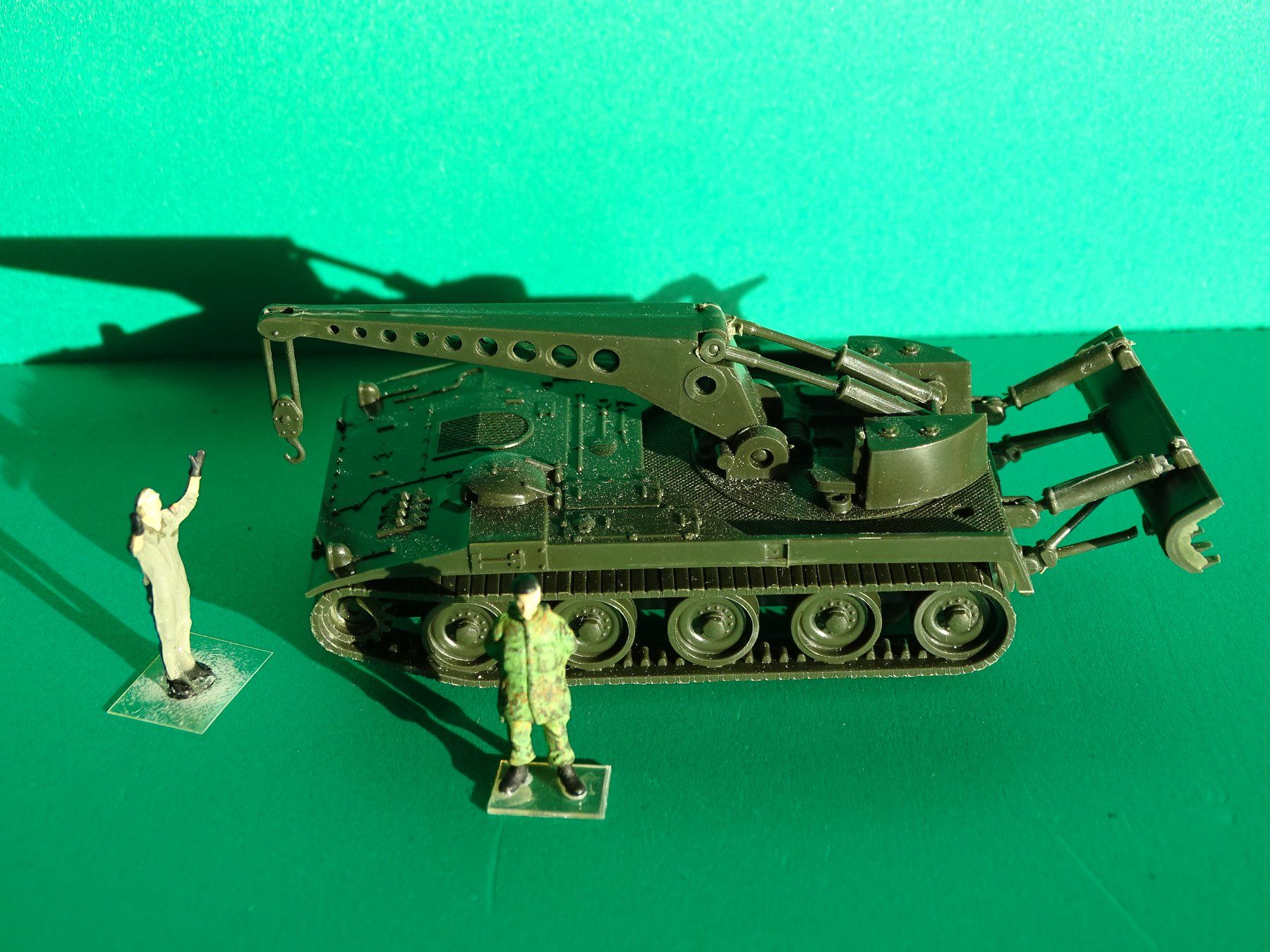 Modellini d'auto: Panzer von Roco mit Figuren 1/87 – Usato da Bretzwil venduto da Meex 2