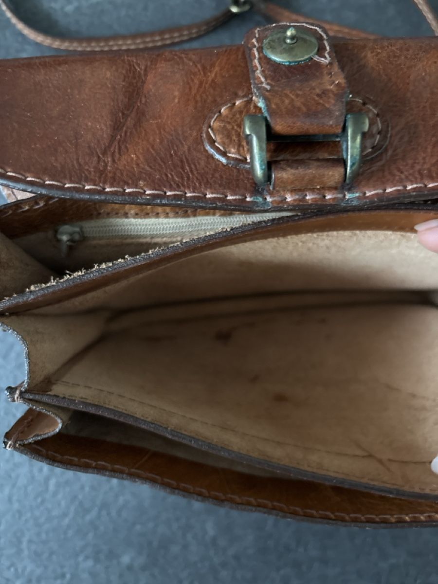 Borse da donna: Umhängetasche Leder Vintage – Usato da Sarnen venduto da leonie.vera 4