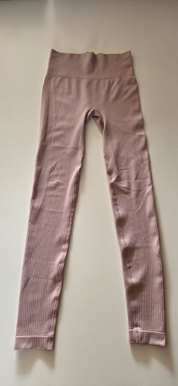 Leggings: Sport Leggins – Usato da Bern venduto da flowjoes