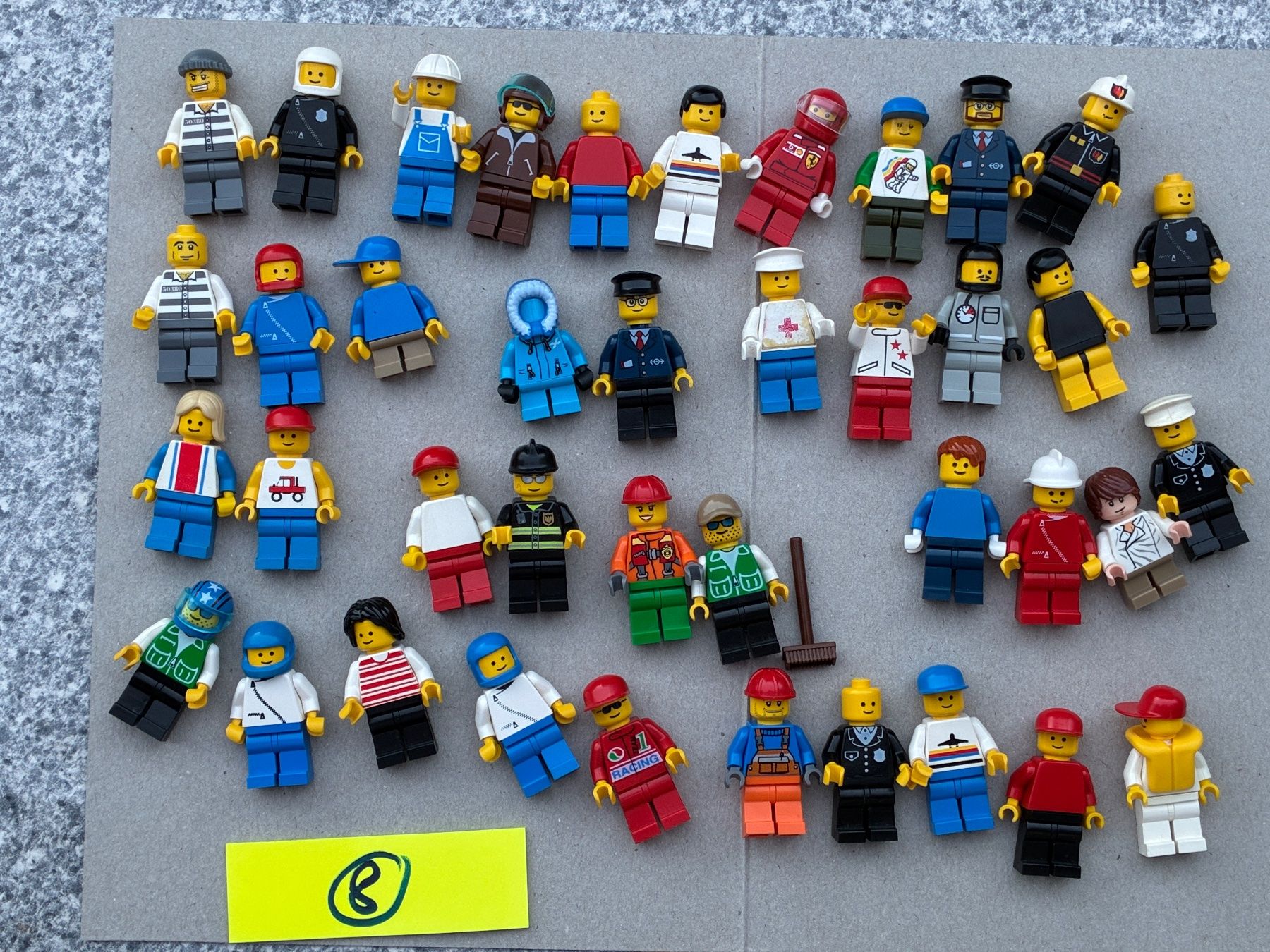 Lego Jeux de construction: LEGO Minifiguren – D'occasion à Reigoldswil par Frog40 1