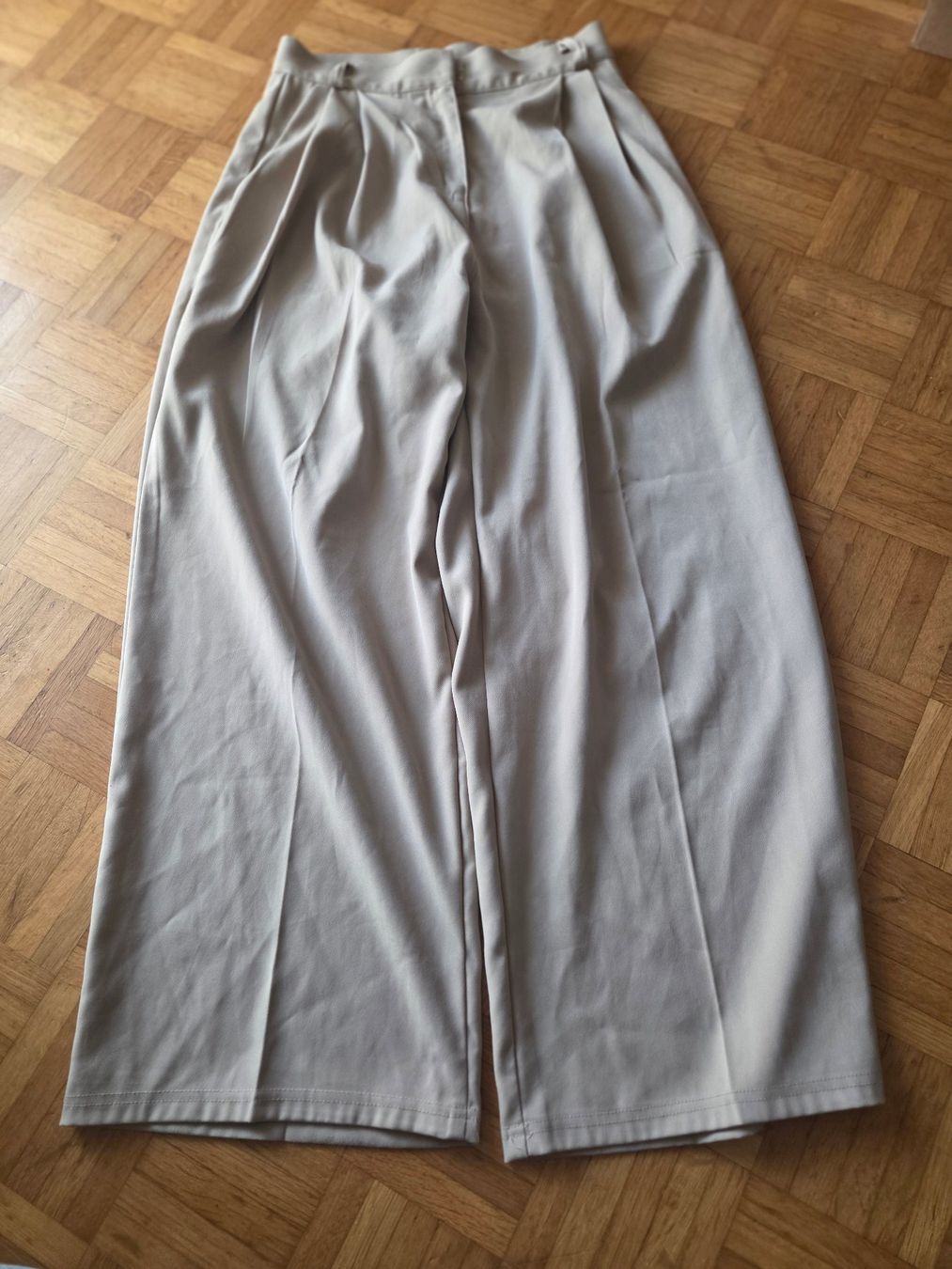 Pantaloni: 4 paar Hosen Gr. 36 – Usato da Basel venduto da grandfamily 3