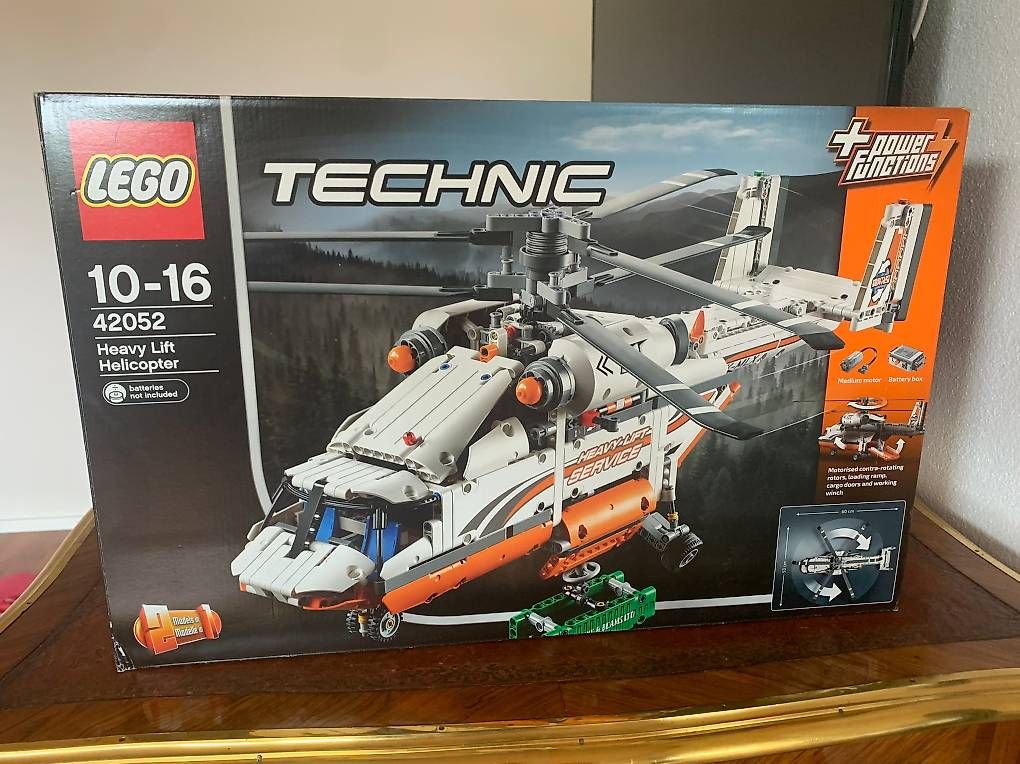 Lego Jeux de construction: Lego Technic Schwerlast Helikopter 42052 – D'occasion à Buonas par kev_bs7h 4