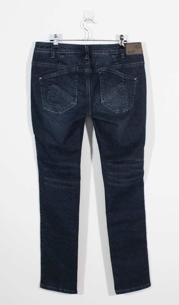 Nile Jeans: NILE Jeans Tapered Gr. M – Usato da Belp venduto da caramel-secondhand 2