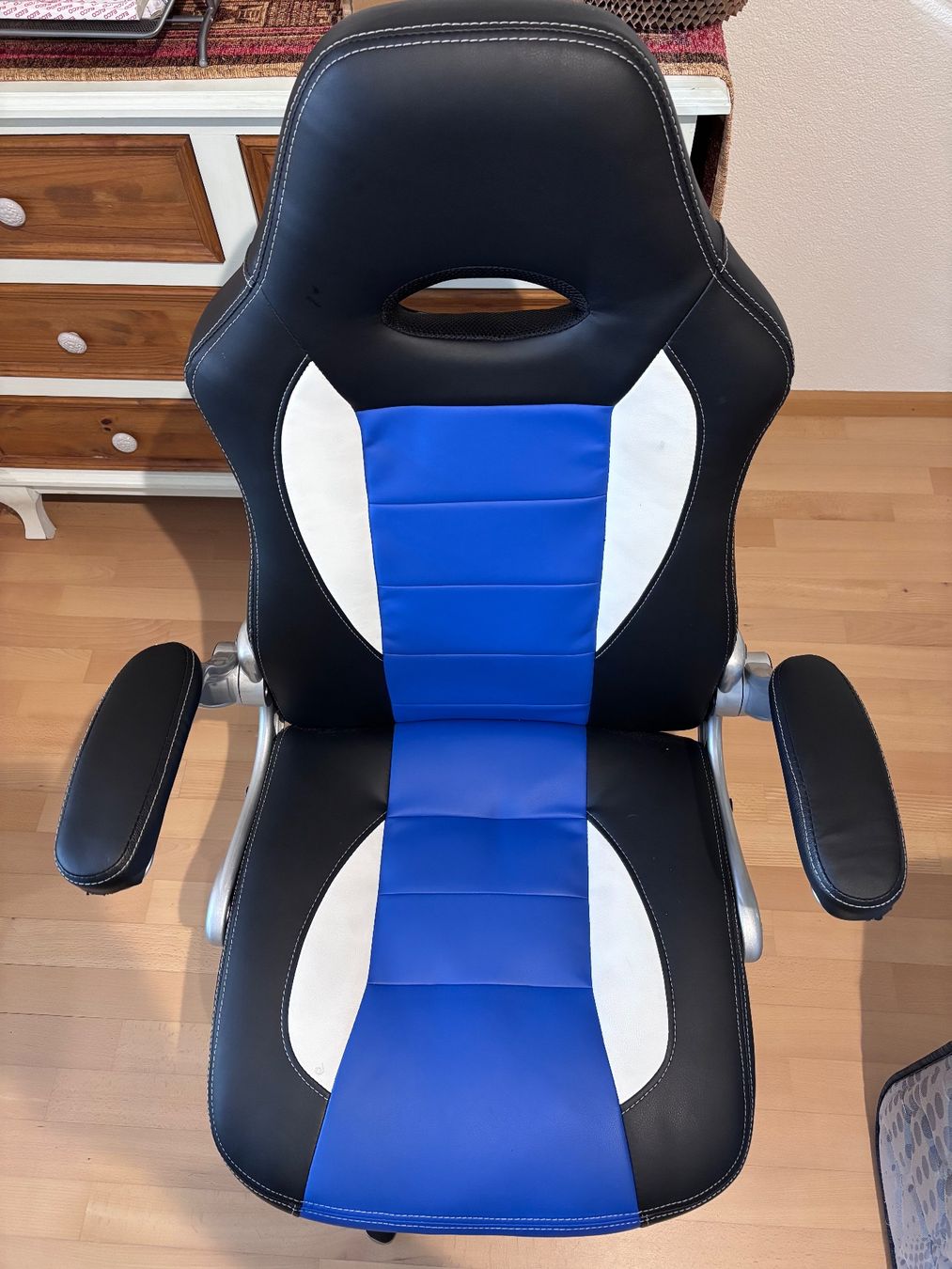 Sedie: Gaming-Bürostuhl, schwarz/blau, mit Rollen – Usato da Binningen venduto da fal_89rg 6