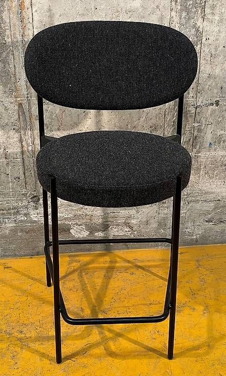 Sgabelli: Barhocker Series 430, Verner Panton – Usato da Bern venduto da daskannweg