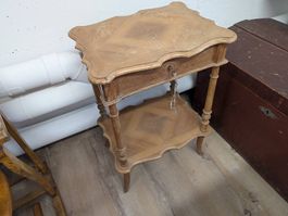 Table de chevet ancienne