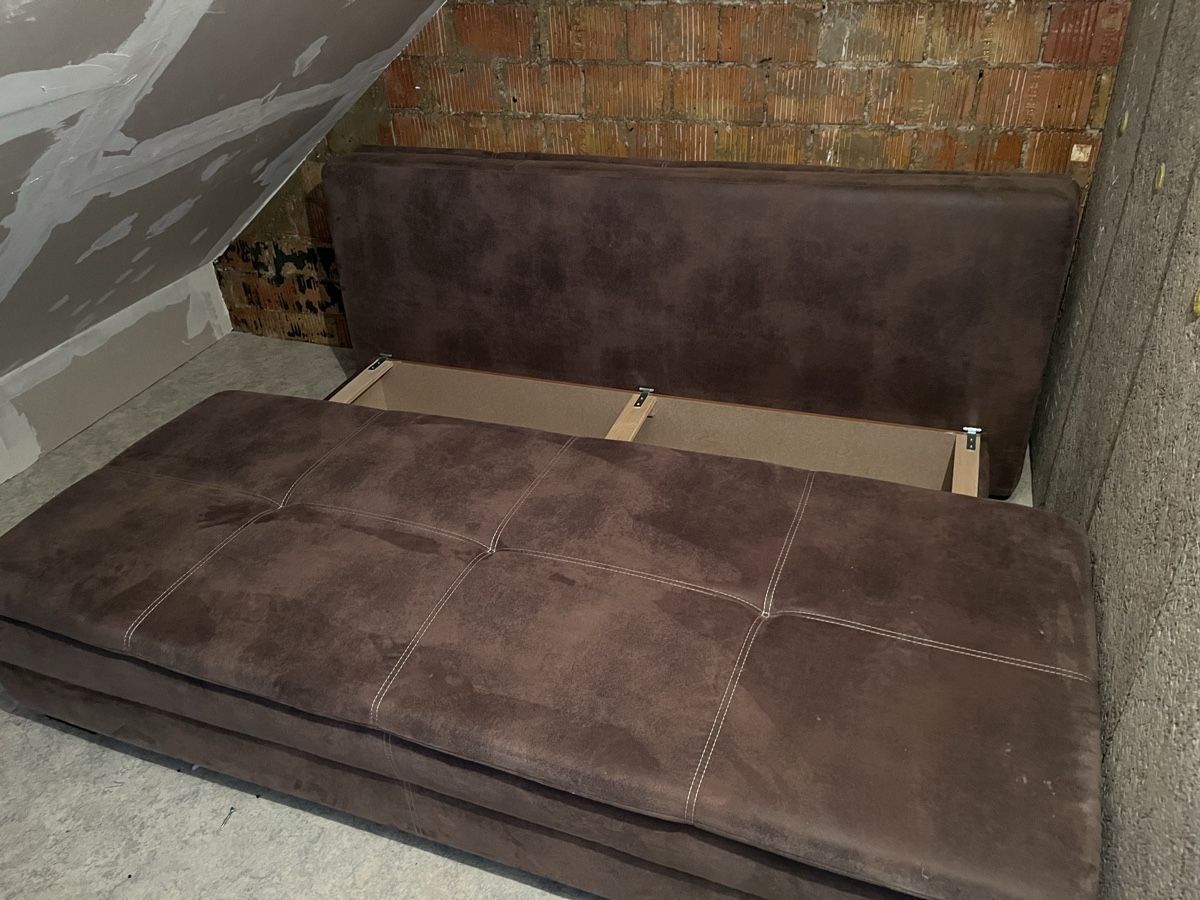 Divani: Bettsofa mit Wildlederoptik – Nuovo (secondo la descrizione) da St. Gallen venduto da OneDollarShop 2