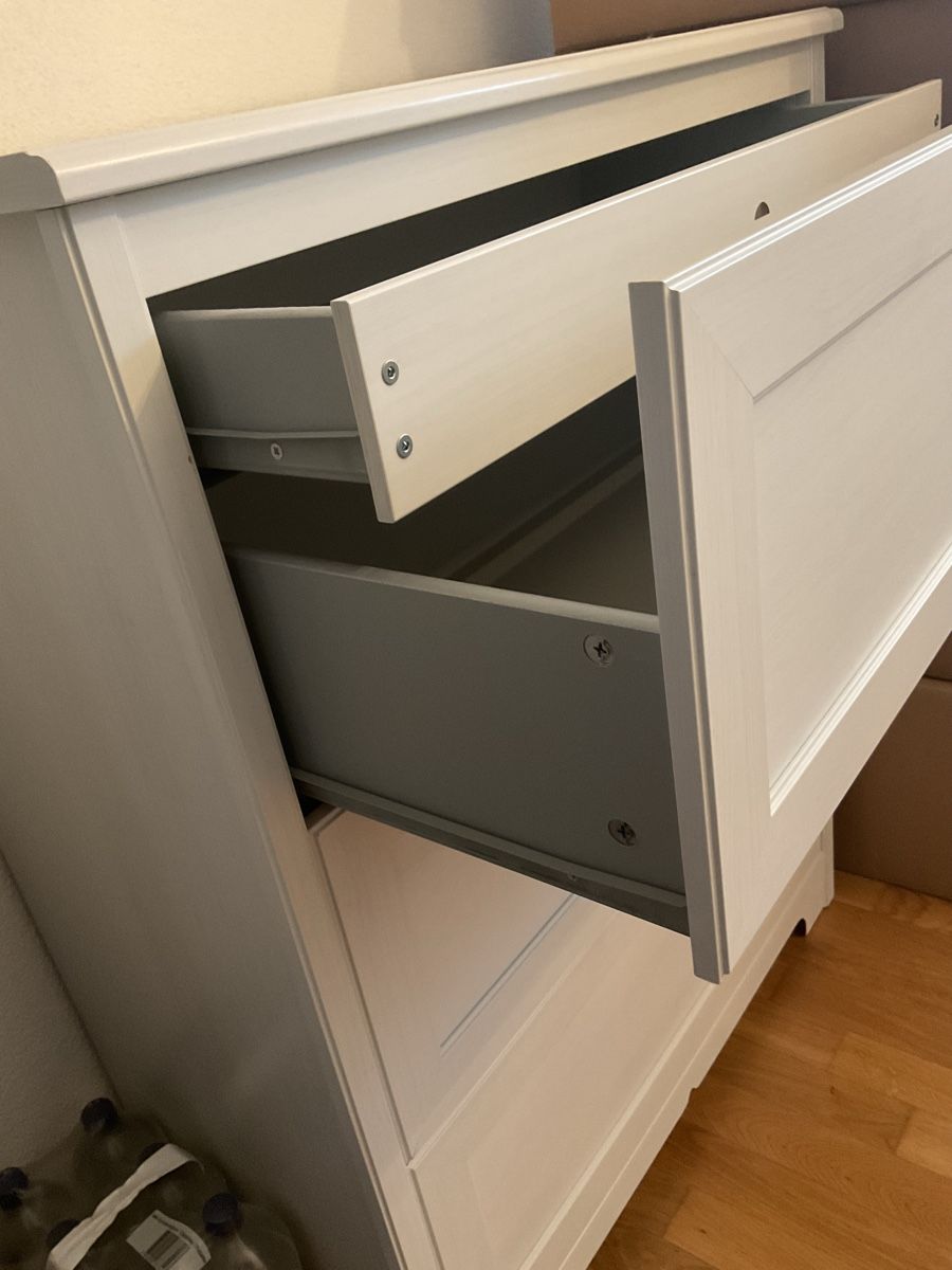 Ikea Commodes: Kommode mit 3 Schubladen in weiss – D'occasion à Holzhäusern ZG par foxy_88 1