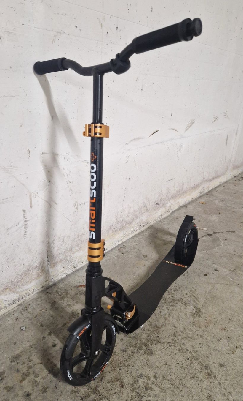 Kickboard: Kickboard Scooter Smartscoo – Usato da Stans venduto da Stockema