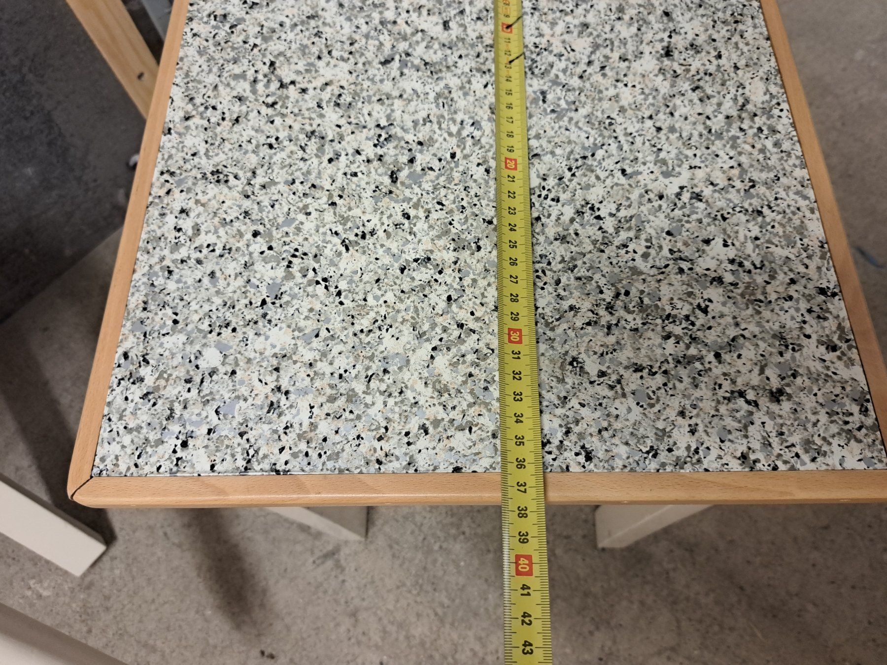 Sgabelli: 4 alte Holz Hocker Taburettli Schemel – Usato da Belp venduto da deal-now 4