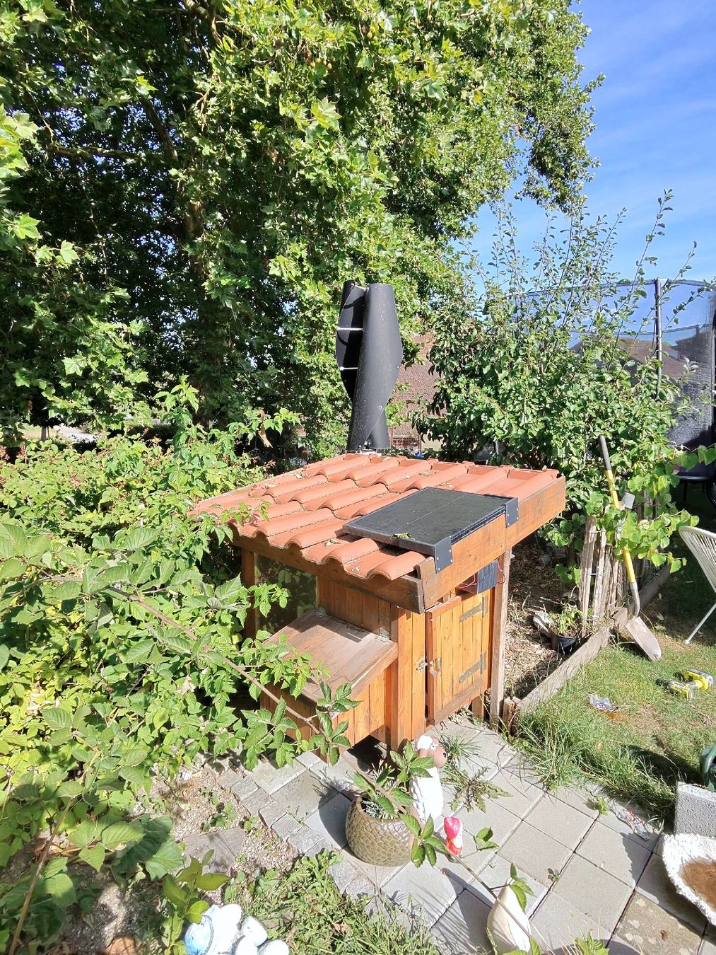 Gabbie, trasporto & Sicurezza: Hühnerhaus mit Solar Holz braun gebraucht – Usato da Wengi b Büren venduto da pel_7xtg 2