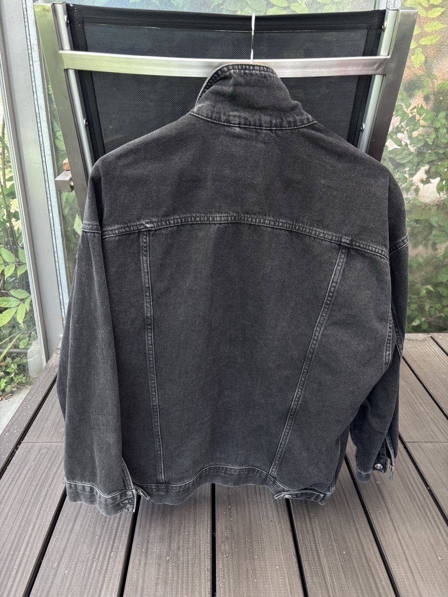 Stradivarius Jacken: Stradivarius Jäckchen Damen – Gebraucht aus Jona von yan_sg85 1