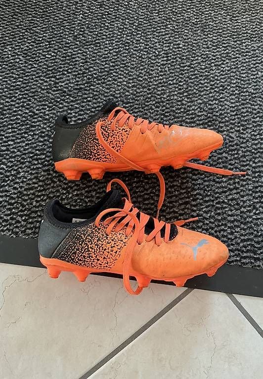 Scarpe per ragazzi: Fußballschuhe Größe 34 – Usato da Zimmerwald venduto da wuff81 1