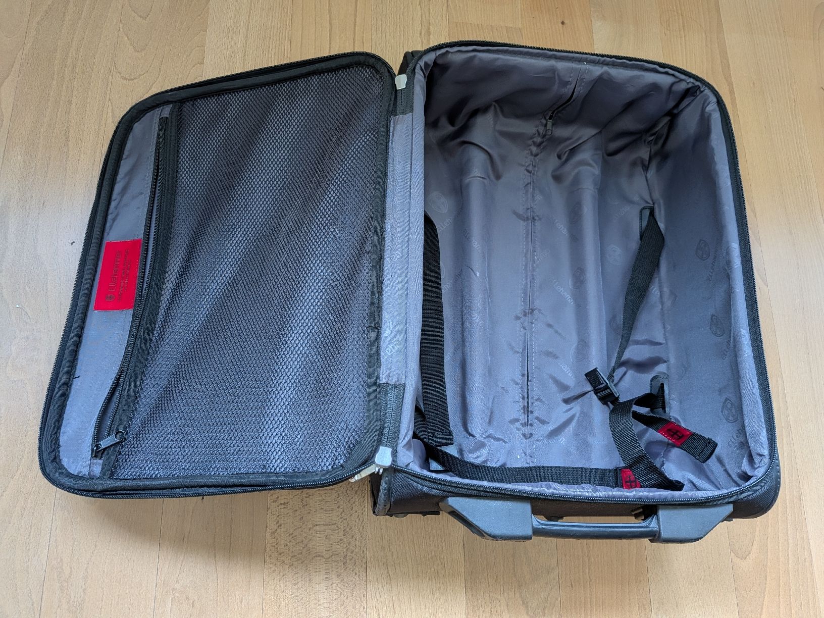 Valigie: Hand Luggage Suitcase black by Ellehammer – Usato da Untersiggenthal venduto da Naomi4 1