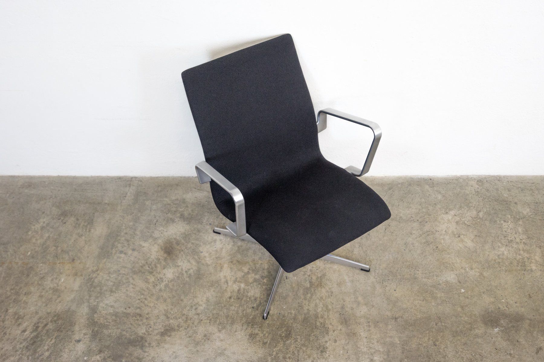Poltrone: Fritz Hansen Oxford Chair Designersessel – Usato da Schaffhausen venduto da Studio-Ara 1