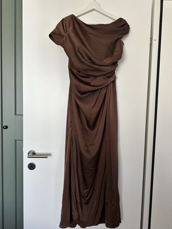 Braunes elegantes oneshoulder Kleid