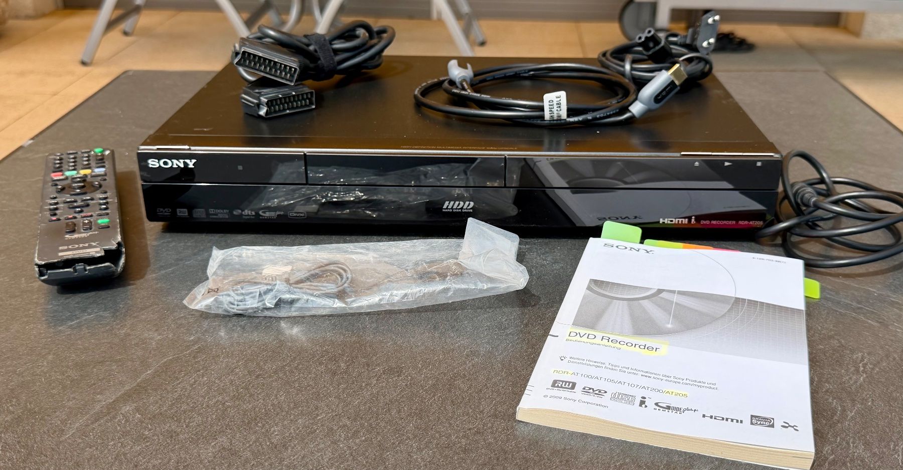 Sony Enregistreurs: SONY DVD Recorder mit div.Anschlussmöglichkeiten – D'occasion à Gebertingen par redeal 2