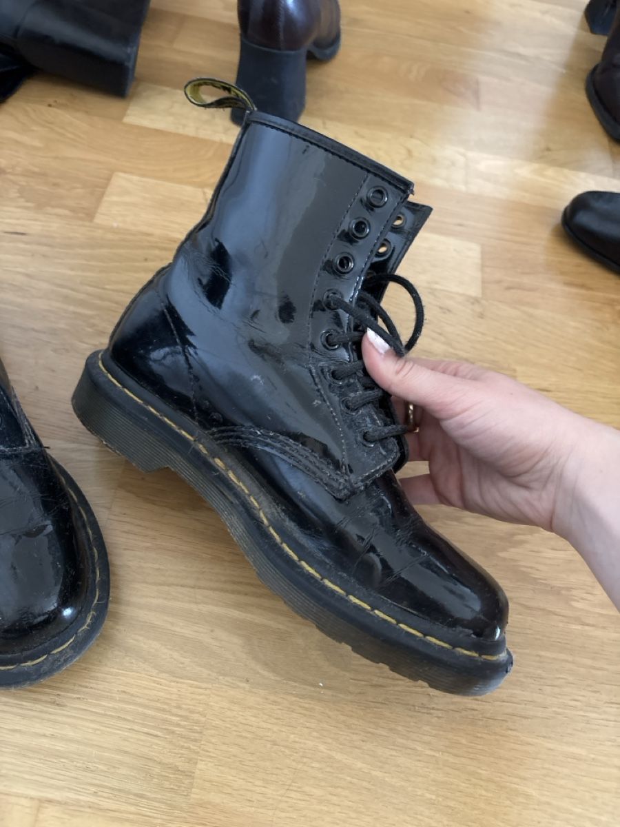 Dr. Martens Scarpe da uomo: Dr. Martens Lackleder Stiefel, Grösse 38, – Usato da Bern venduto da jasmin_mmm 1