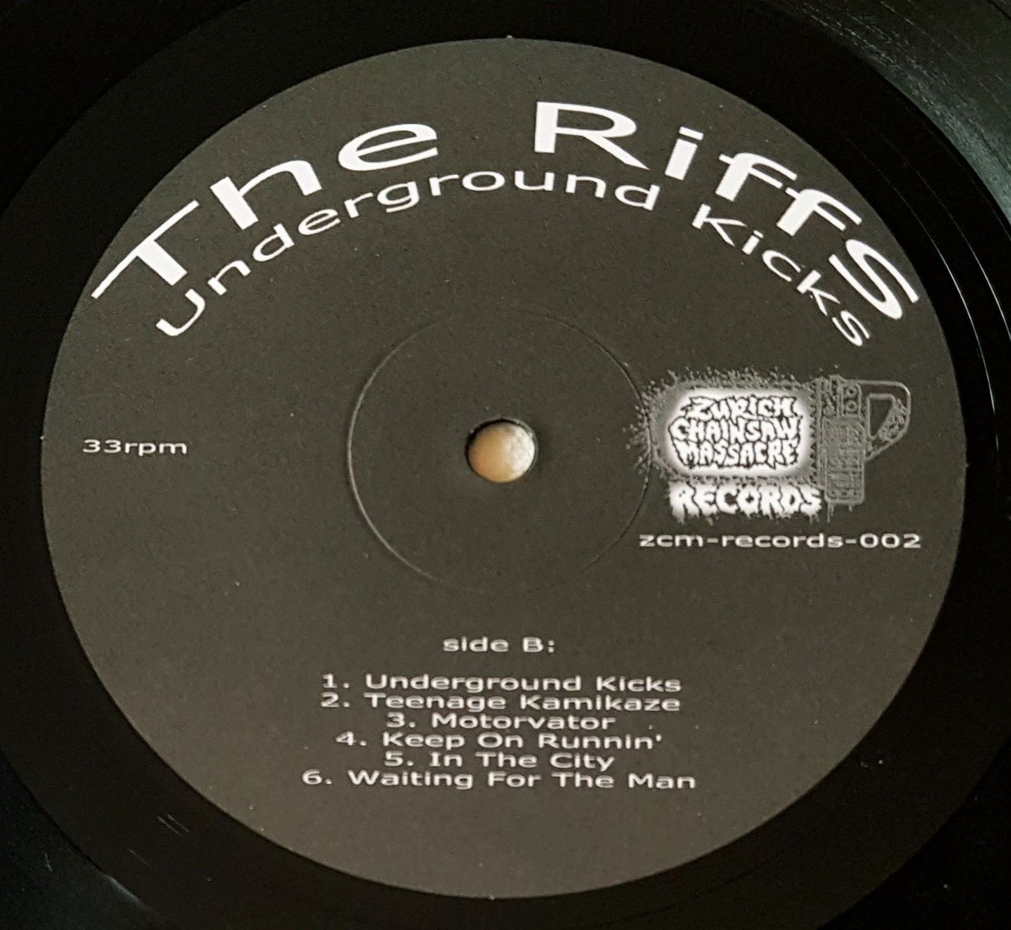 Dischi in vinile: The Riffs – Underground Kicks - LP - 2000 - First Press – Usato da Uster venduto da Zardodel 5