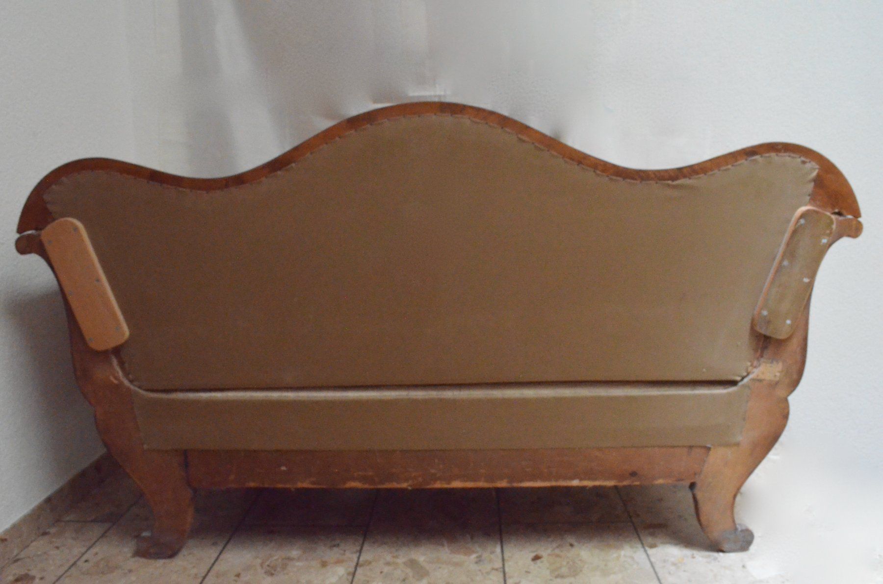 Sofas: Antik Sofa, Biedermeier-Stil, 1900 c. – D'occasion à Meilen par glenbeigh 1