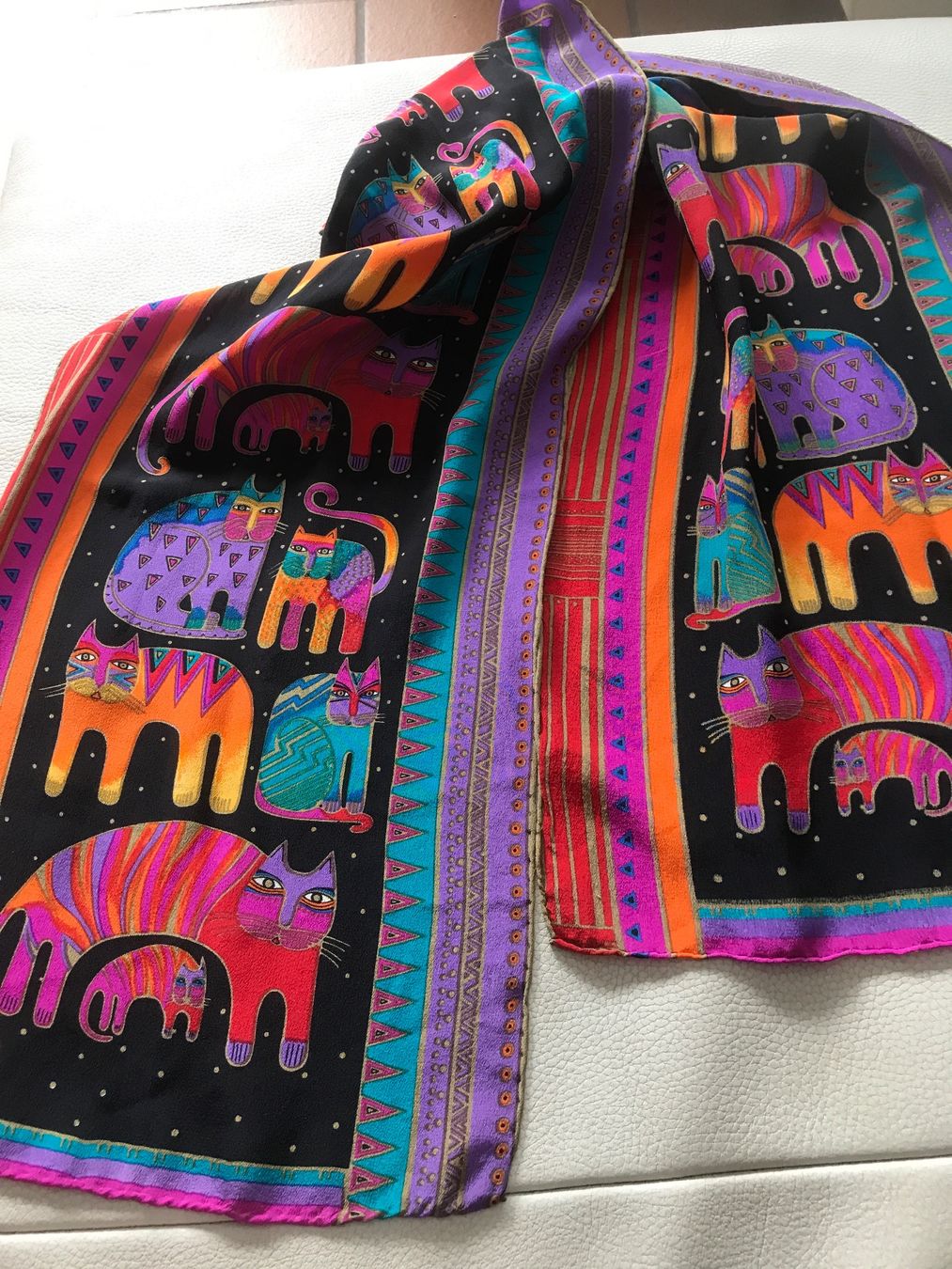 Foulard & Sciarpe: Bunte Katzen-Seidenschal – Usato da Wettingen venduto da Andres54 1