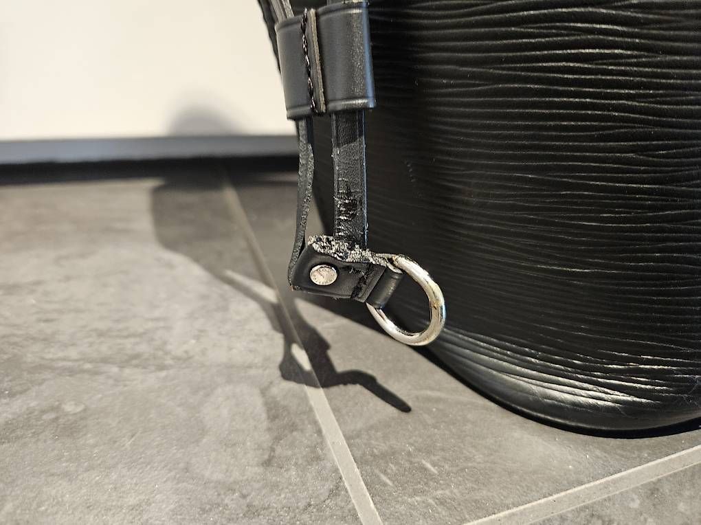 Borse da donna: Louis Vuitton Neverfull Epi Schwarz – Usato da Saland venduto da zwergli90 2