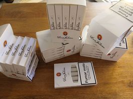 Zigarren Cigares Cendriers Aschenbecher Feuerzeuge Briquets