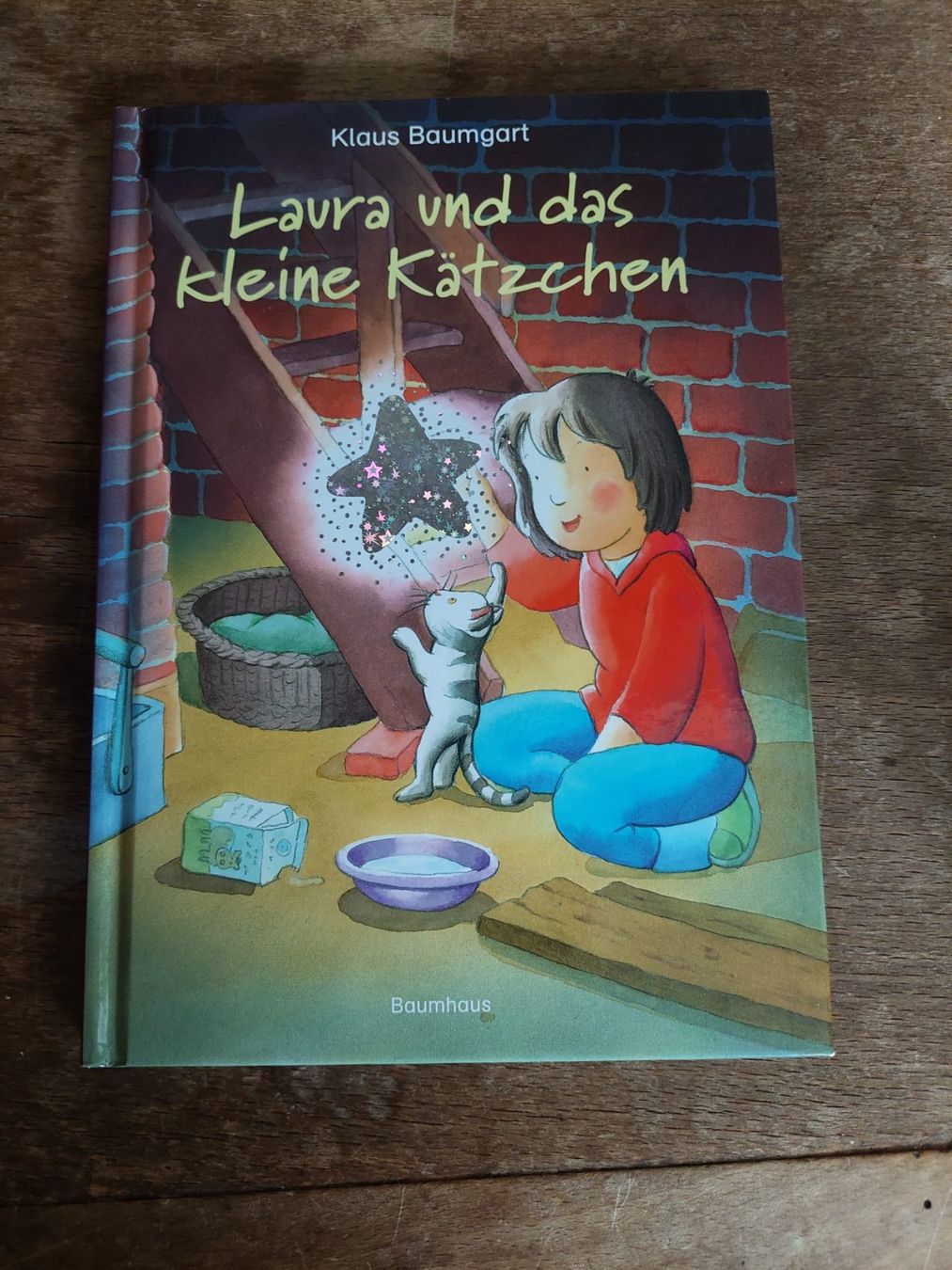 Bücher: Laura und das Kätzchen, Baumhaus – Gebraucht aus Bächli (Hemberg) von Stern015