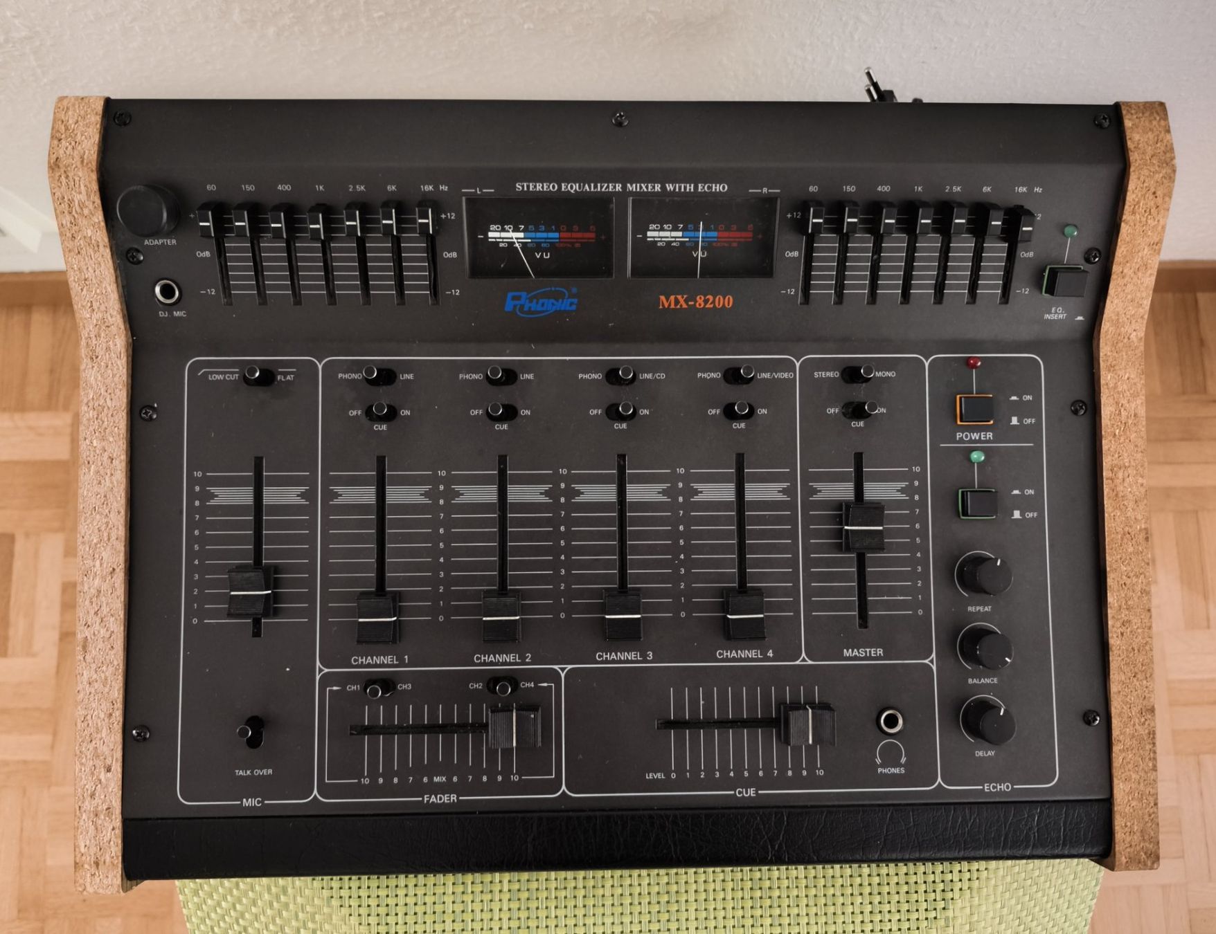 Phonic Mischpulte: MEGA - DJ- + Heimstudio-Mixer PHONIC MX-8200 . Top-Zustand – Gebraucht aus Thun von art.design.BK