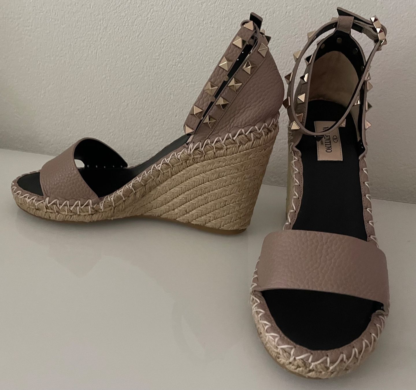 Valentino Scarpe da donna: Valentino Garavani Rockstud Sandalen Gr. 39 – Nuovo (secondo la descrizione) da Benken ZH venduto da Mistery5 1