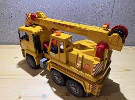 BRUDER - LKW Kran 