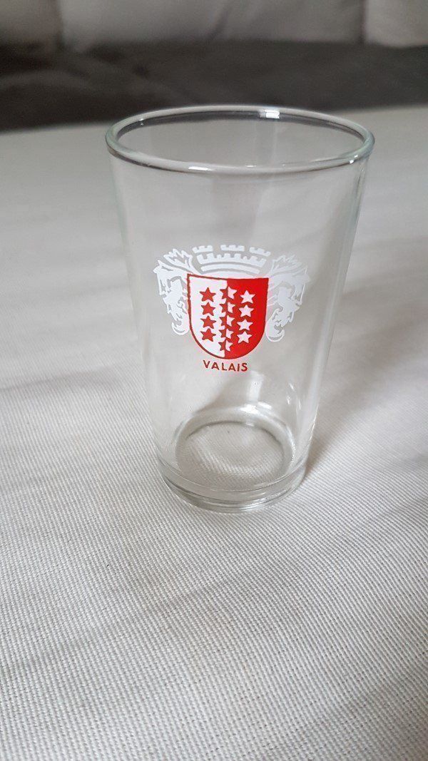 Bicchieri: Sammelgäser mit Wappen – Usato da Giswil venduto da online-Brockenhaus 1
