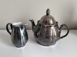 Teekrug mit Milchkrug - Porzellan mit Silberüberzug