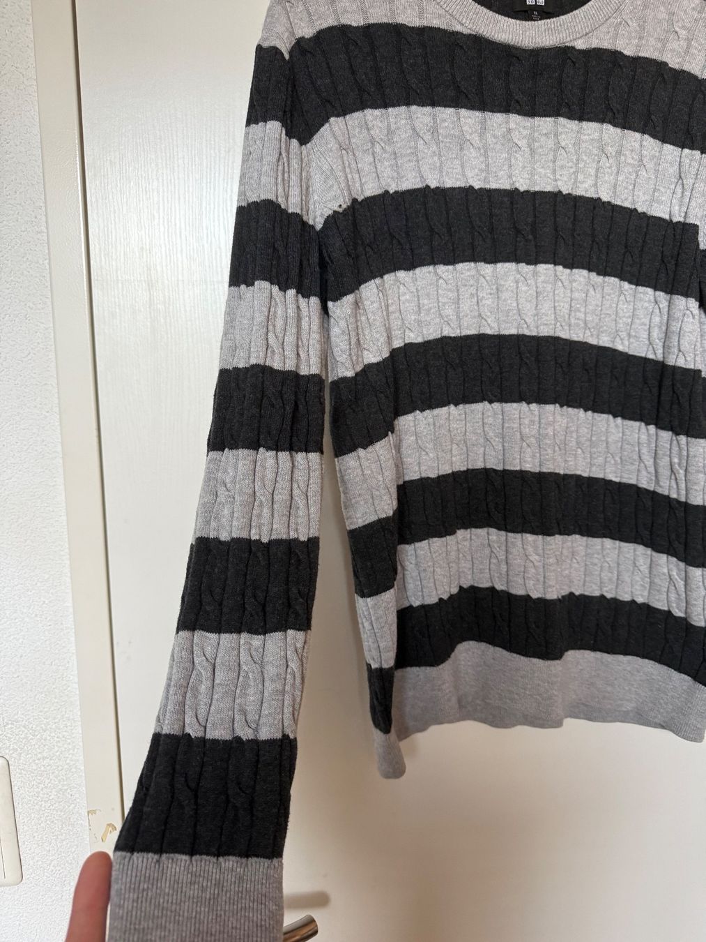 Maglioni & Felpe: Herbst-Winter Strickpullover von Uniqlo, Grau-Schwarz, Gr. L – Usato da Birmensdorf ZH venduto da T_Richard 1