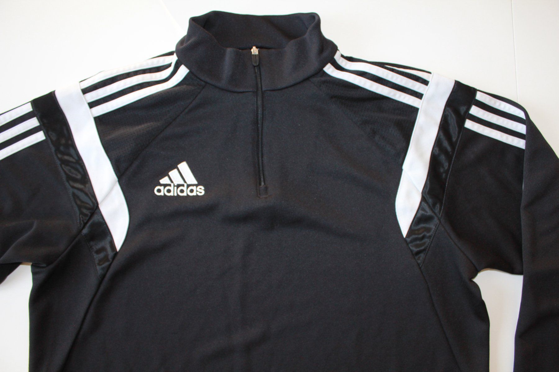 Adidas Maglioni & Felpe: Pull Adidas Climacool noir / blanc   t. M – Usato da Peseux venduto da Gilloss 1