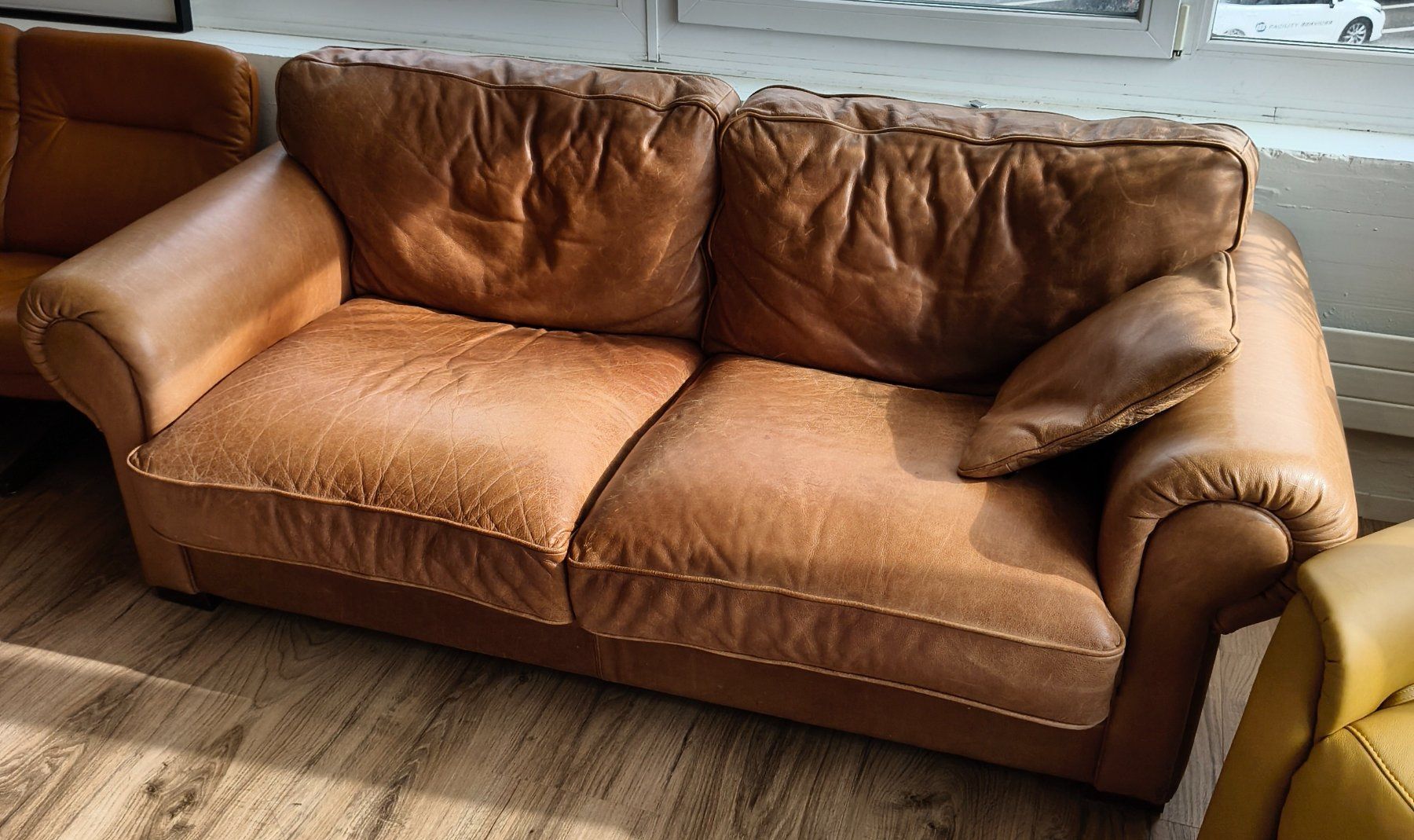 Divani: Ledersofa – Usato da Basel venduto da bk_brockibasel