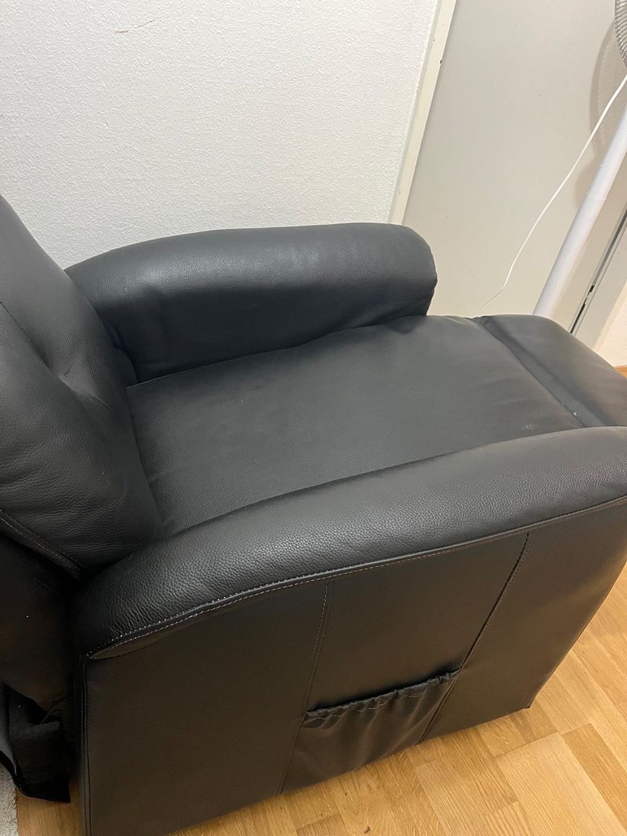Poltrone: Sessel aus Kunstleder schwarz in gutem Zustand – Usato da Kriens venduto da boxer79 5