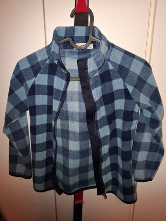Warme C&A Fleecejacke Gr. 128, blau kariert für den Winter