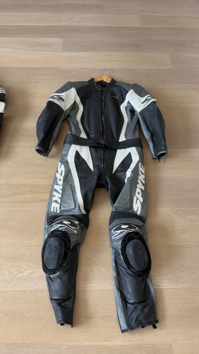 Lotti di vestiti: Spyke 2 piece racing suit – Usato da Neuheim venduto da Mardmk46