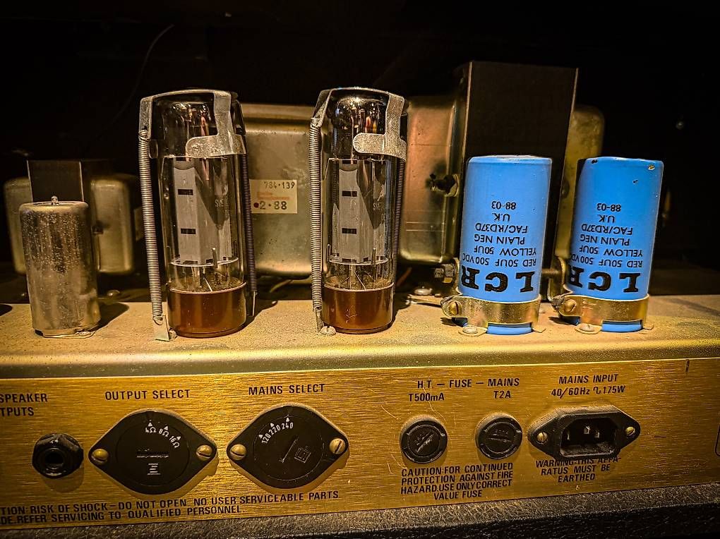 Marshall Amplificatori: Marshall JCM800 2205 50w – Usato da Montreux venduto da Alligator-AMPS 3