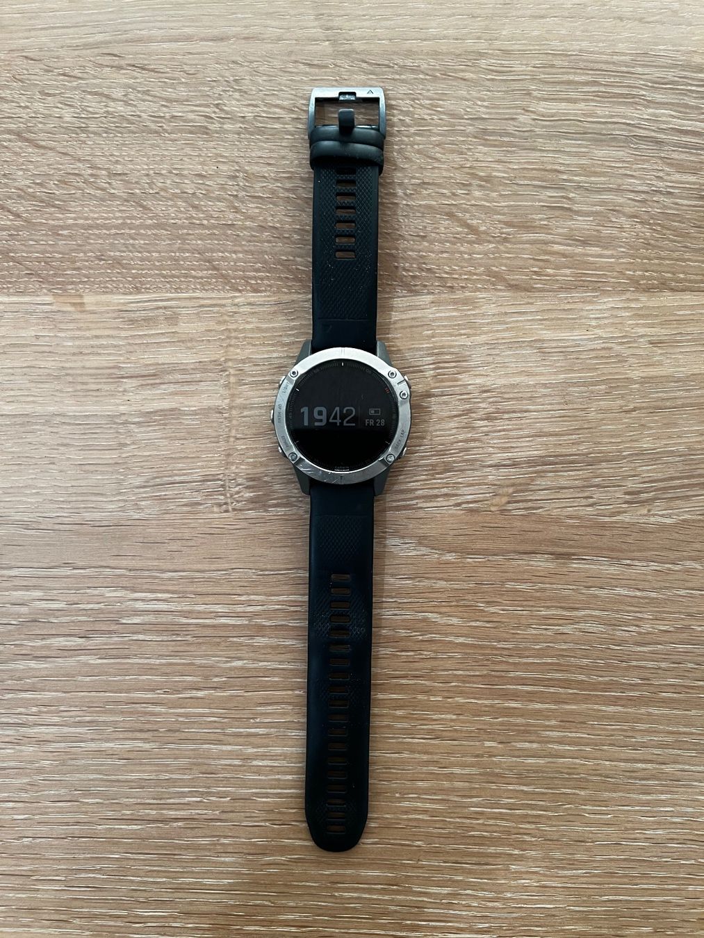 Garmin Montres: Garmin Fenix 6 Sapphire – D'occasion à Oberwil-Lieli par Jo-Ke