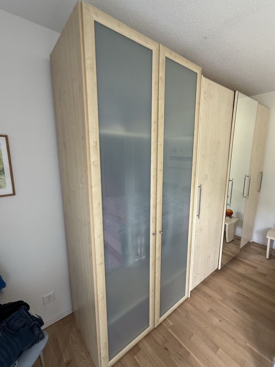 Schränke: Kleiderschrank – Gebraucht aus Aarwangen von jon_6j82 2