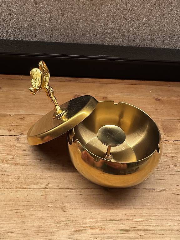 Portacenere: Elegant Aschenbecher  – Usato da Seuzach venduto da Wolf936 1