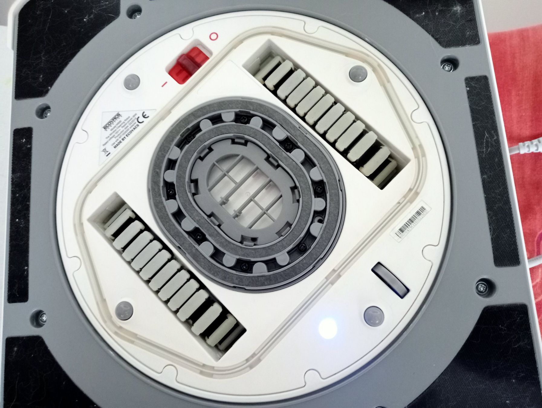 Ecovacs Altro per la casa: Ecovacs Winbot W930, Fensterputzroboter – Difettoso da Zürich venduto da sendbad 6