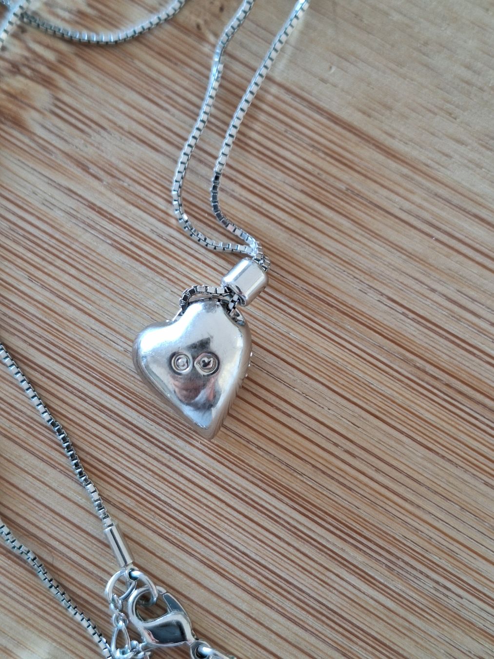 Catenine: Swarowski necklace – Nuovo (secondo la descrizione) da Cham venduto da Drukkerij 2