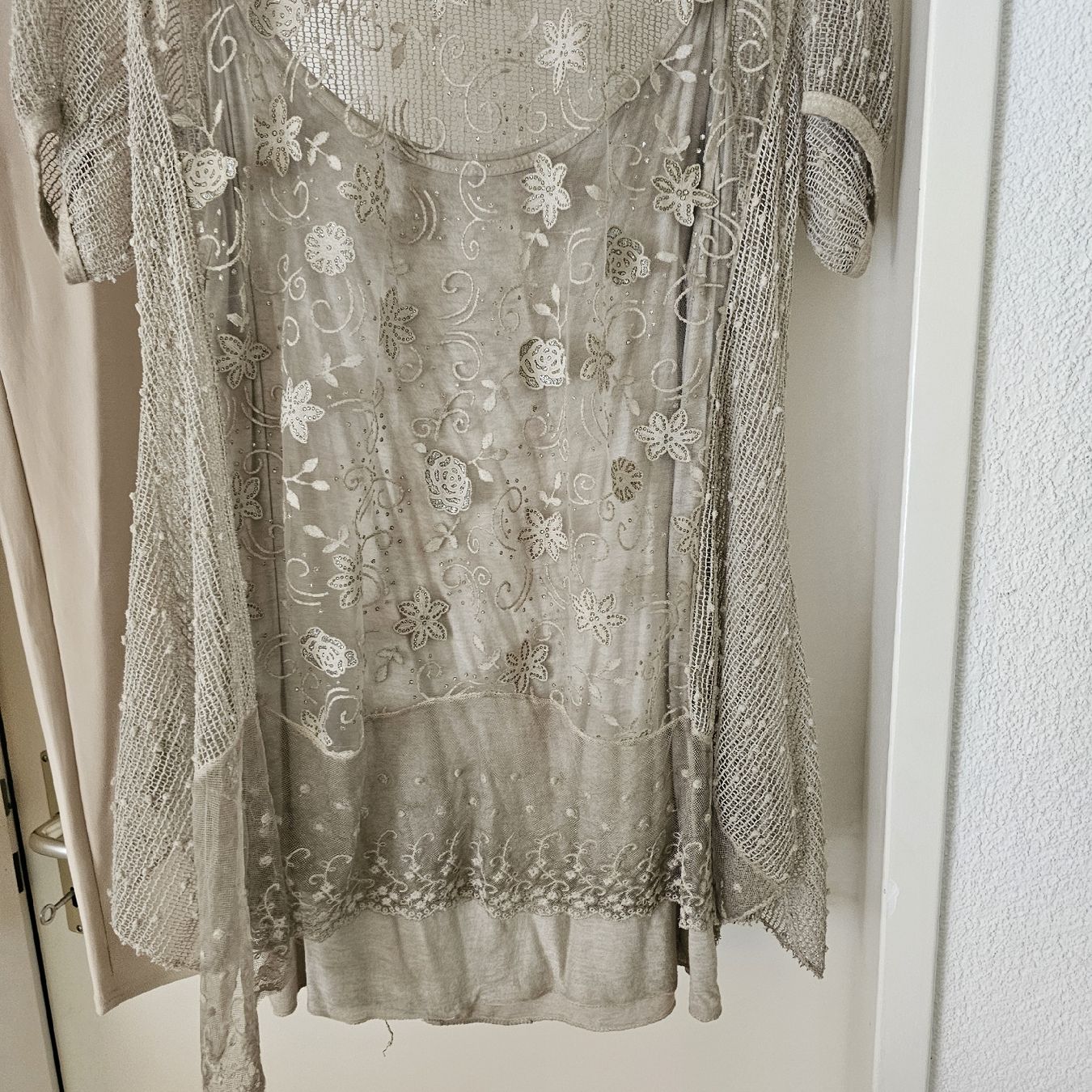 Lotti di vestiti: kleiderpsket 3 teilig gr 46 – Nuovo (secondo la descrizione) da wolfhalden venduto da 46464646 5