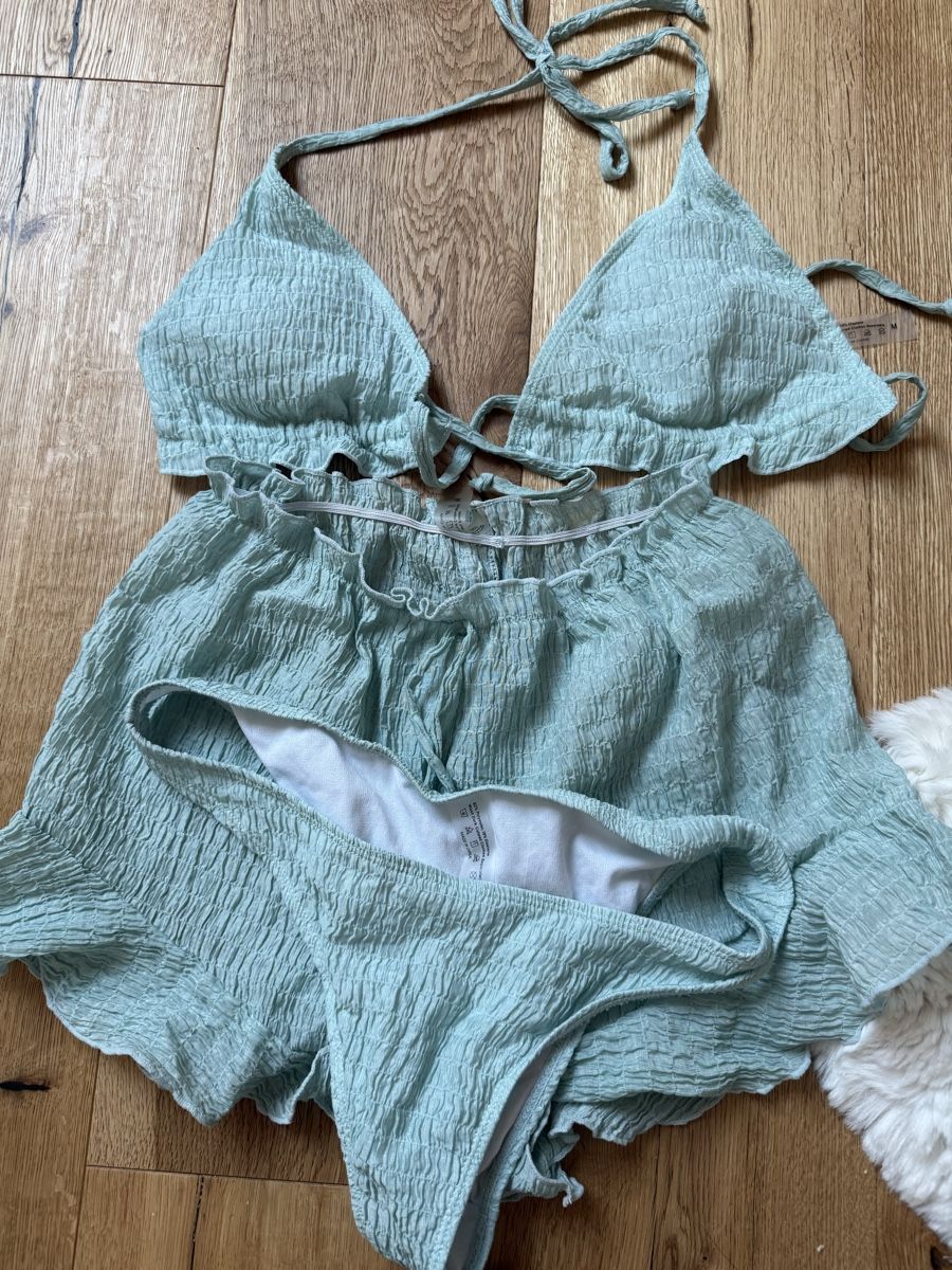 Badekleider & Bikinis: Bikini Set Damen Grösse M  – Neu (gemäss Beschreibung) aus Hüttwilen von sar_8gj7