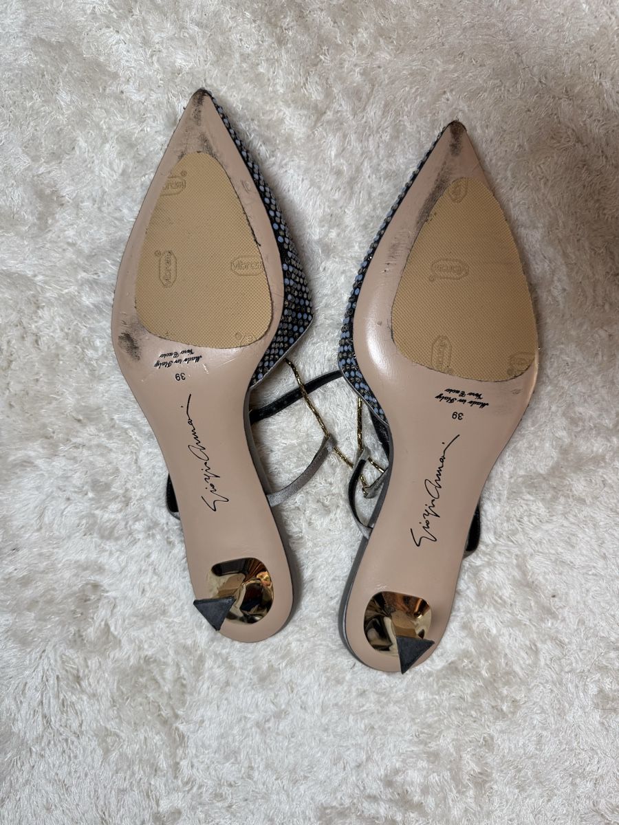 Armani Scarpe da donna: Giorgio Armani 39 890€ – Usato da Barna venduto da orbuyorcry 8